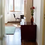 Lira Pacific Apartahotel Constanţa