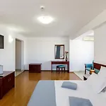 Lira Pacific 3*