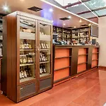 Lira Pacific Apartahotel 3*