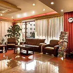 Lira Pacific Apartahotel 3*