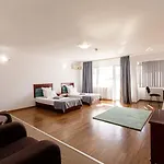 Apartahotel Lira Pacific Constanţa