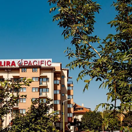 Aparthotel Lira Pacific 3*