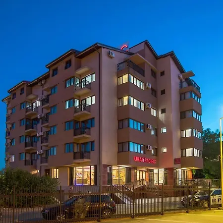 Lira Pacific Aparthotel Constanţa