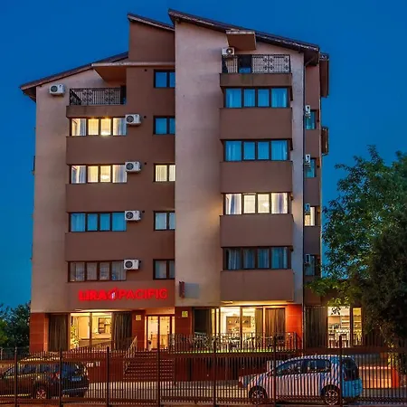 Lira Pacific Aparthotel 3*