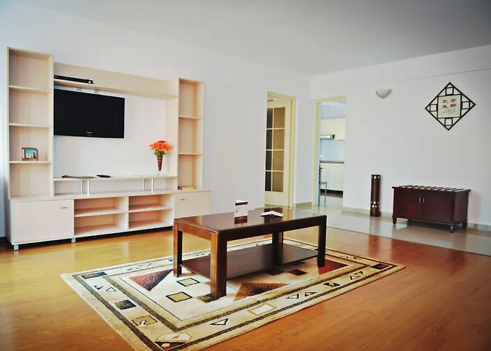 Lira Pacific 3* Constanţa