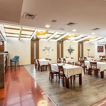 Aparthotel Lira Pacific 3*