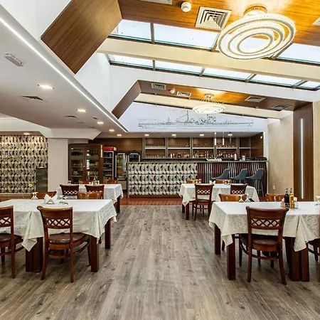 Lira Pacific Aparthotel Constanta