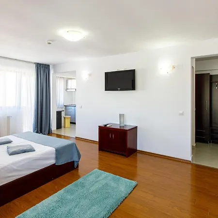 Lira Pacific Aparthotel Constanta
