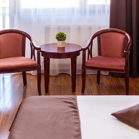 Lira Pacific Hotel apartamentowy 3*
