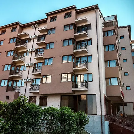 Lira Pacific Aparthotel Constanta