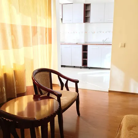 Lira Pacific 3* Constança