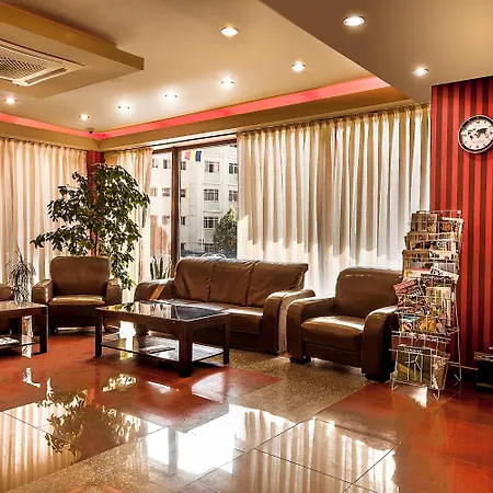 Lira Pacific Hotel apartamentowy 3*