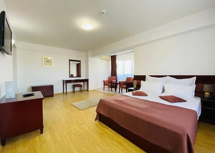 Lira Pacific Aparthotel Constanţa