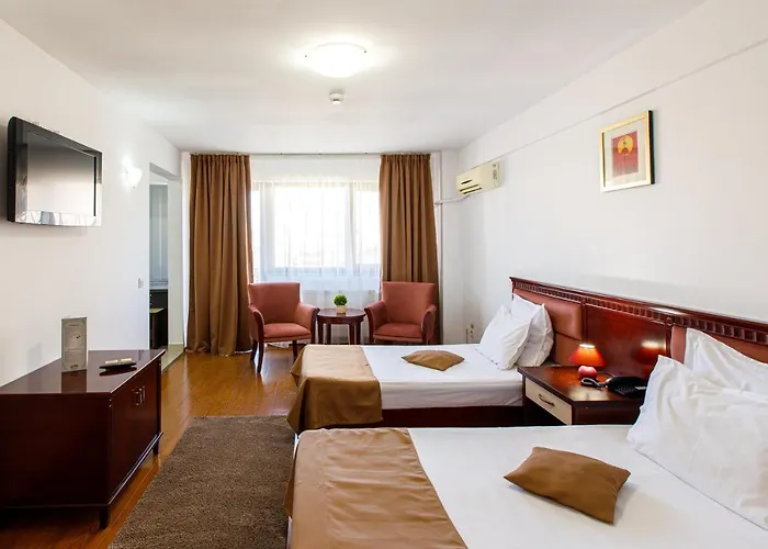 Lira Pacific Constança