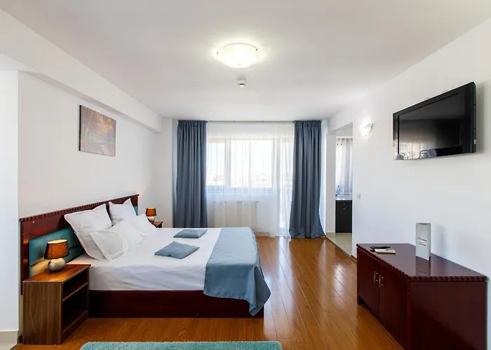 Apart-hotel Lira Pacific Constança