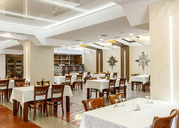 Apart-hotel Lira Pacific Constança