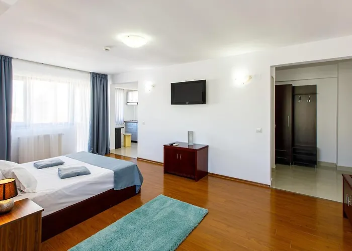 Lira Pacific Aparthotel Constanţa