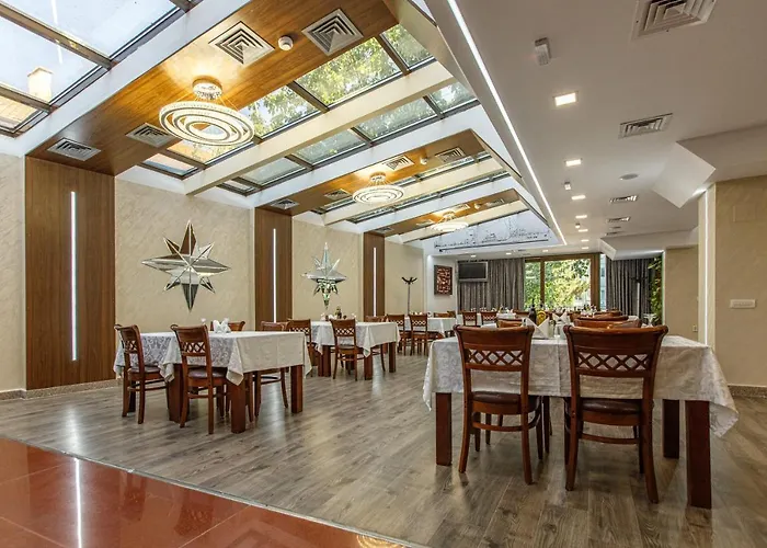 Lira Pacific Aparthotel Constanţa