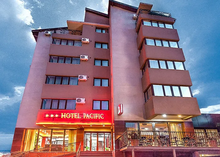 Aparthotel Lira Pacific