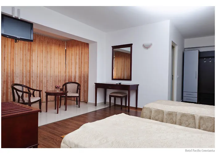 Lira Pacific 3* Constanţa