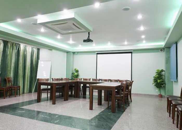 Lira Pacific 3* Constanţa