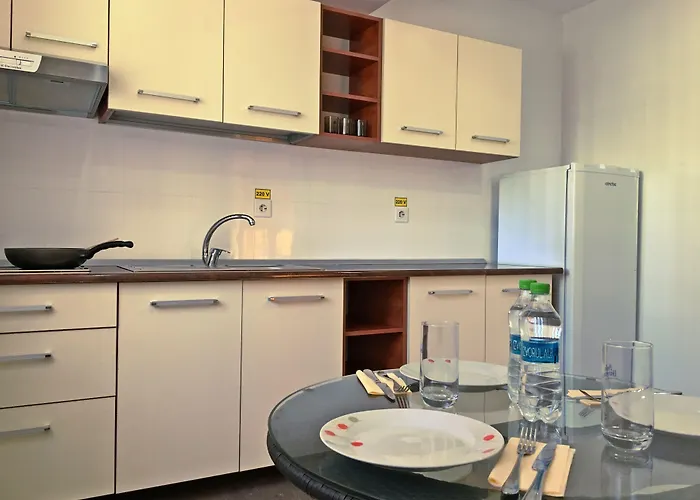 Aparthotel Lira Pacific